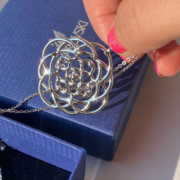 SWAROVSKI sapphire blue and clear crystals silver tone necklace - Picture 5 of 7